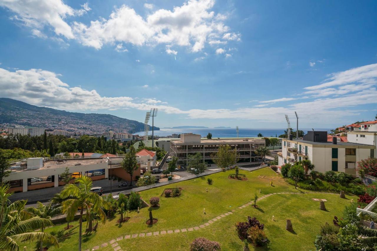 Vista Mar I By An Island * Funchal (Madeira)