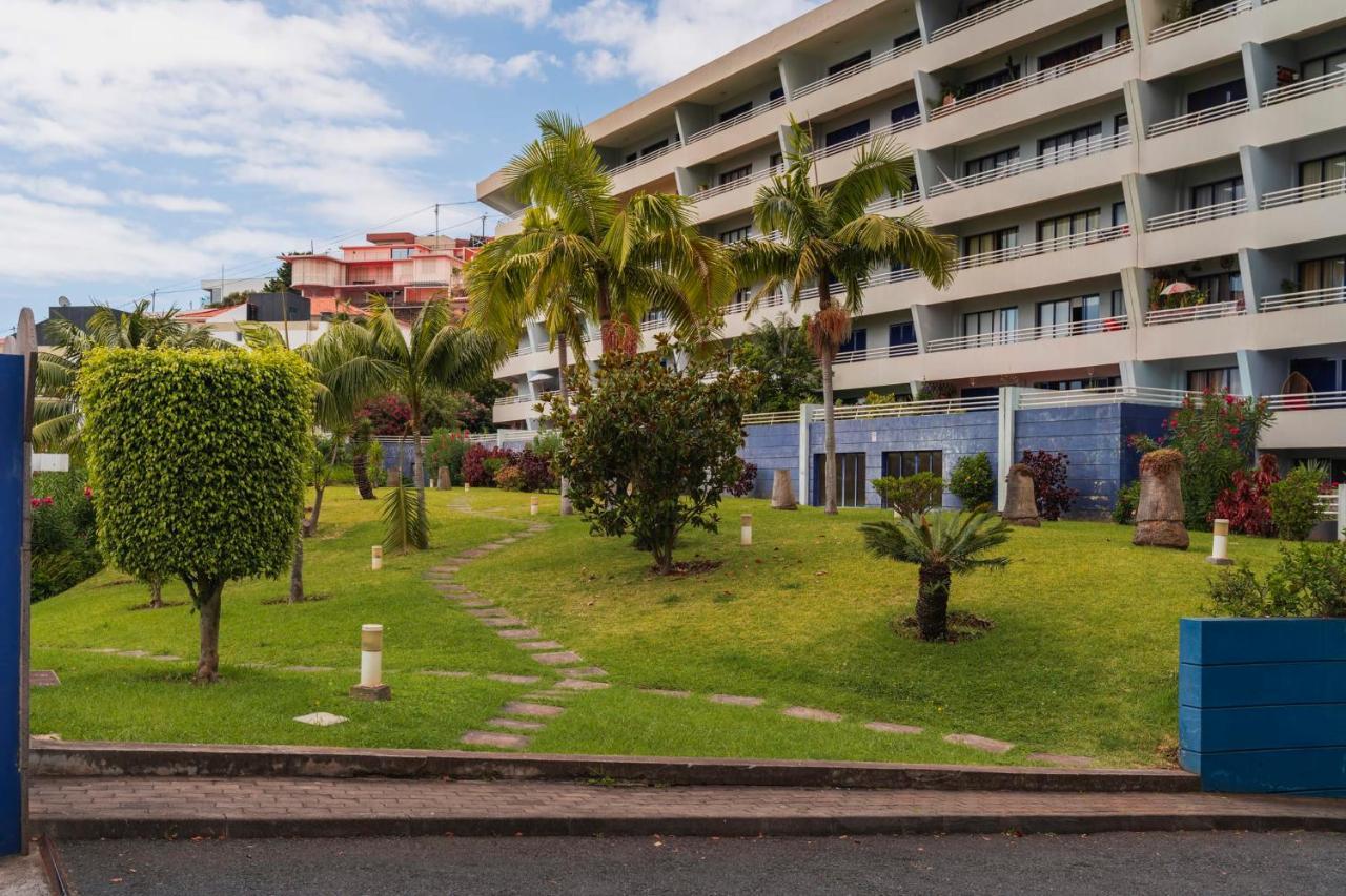 Vista Mar I By An Island * Funchal (Madeira)